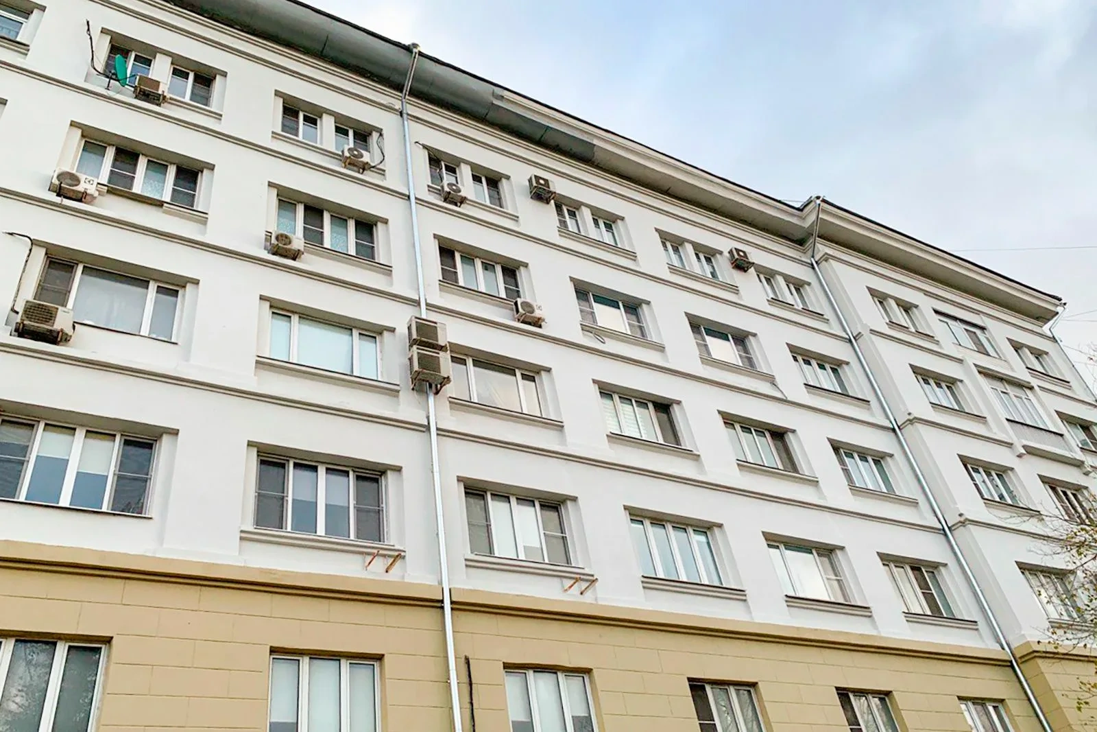Шестьдесят домов в стиле неоклассики капитально отремонтируют в Москве