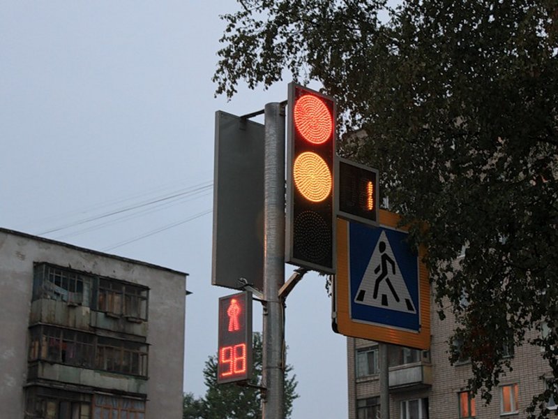 К середине мая светофоры на улицах СЗАО приведут в порядок 