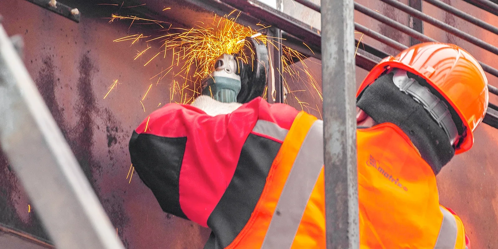 ������ ��������� ����� ������������ � ��������