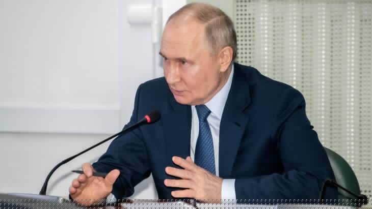 Путин пошутил в ответ на идею о присоединении Сумской области