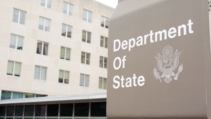 Госдеп США призвал Киев продолжать дипломатические усилия для достижения мира