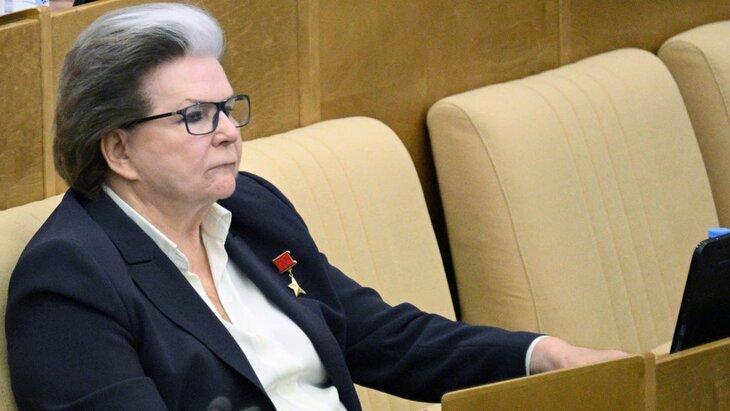 Первой в мире женщине-космонавту Валентине Терешковой стало плохо на заседании ГД