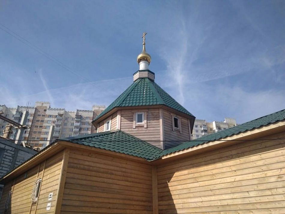 Русская Зарубежная Церковь подарила святыню храму в Митине