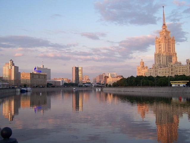 Московский примут. Красноперская набережная Москва. Краснопресненская набережная заброшенные. Экскурсии по Москве Краснопресненская набережная. Краснопресненская набережная заброшенные здания.