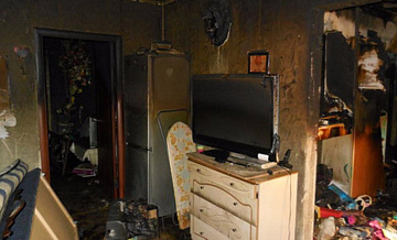 Один человек спасен при тушении пожара в квартире дома в СЗАО