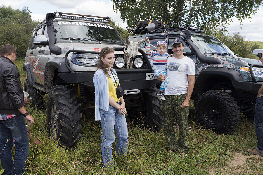   UAZ Patriot  15  