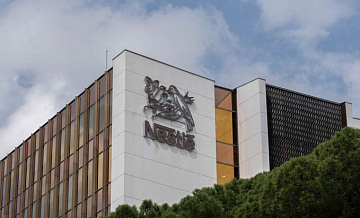      Nestle  Mondelez   